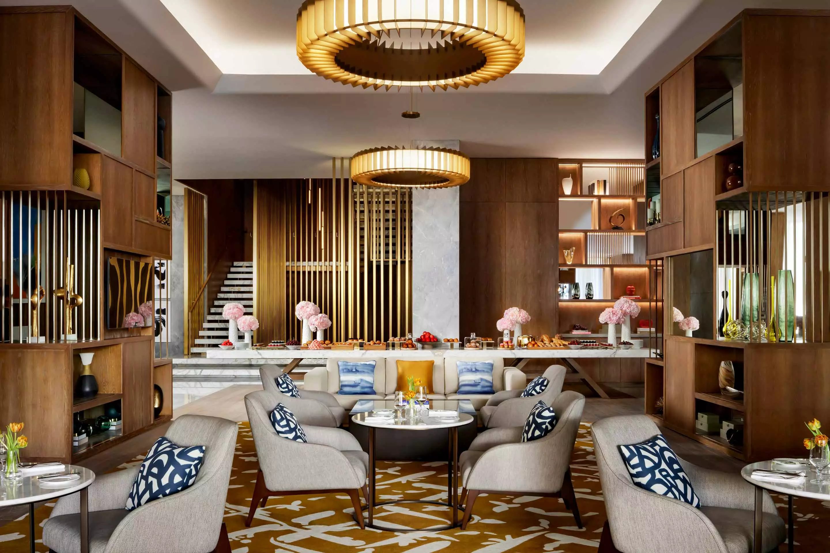 Atlantis The Royal — Royal Club Lounge